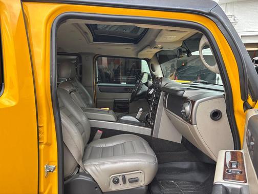 2003 Hummer H2 Base