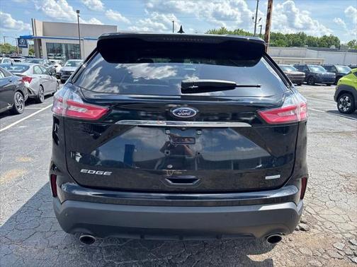 2020 Ford Edge SE