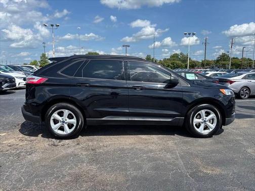 2020 Ford Edge SE