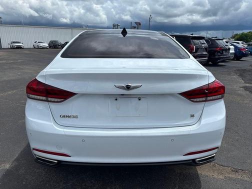 2016 Hyundai Genesis 3.8