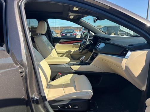 2019 Cadillac XT5 Premium Luxury