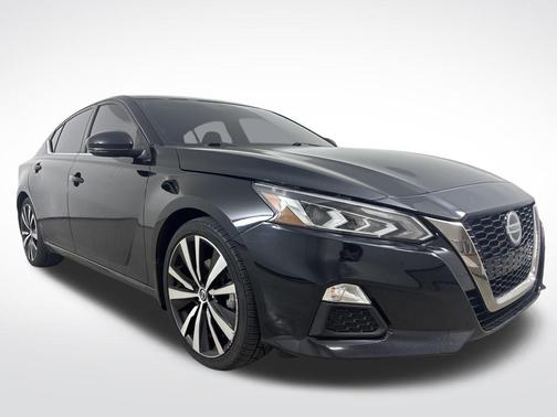 2021 Nissan Altima SR FWD