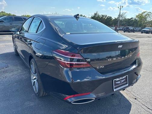 2026 Genesis G70 2.5T RWD Prestige