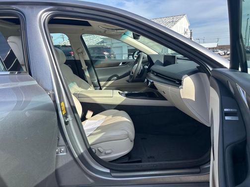 2022 Genesis G80 2.5T RWD