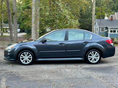 2013 Subaru Legacy Premium