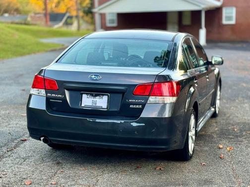 2013 Subaru Legacy Premium
