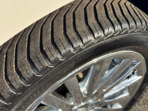 2015 Lincoln MKX Base