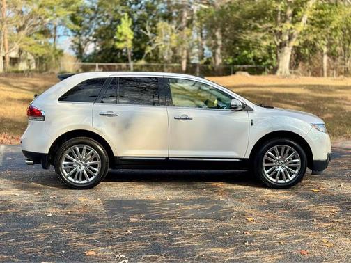 2015 Lincoln MKX Base