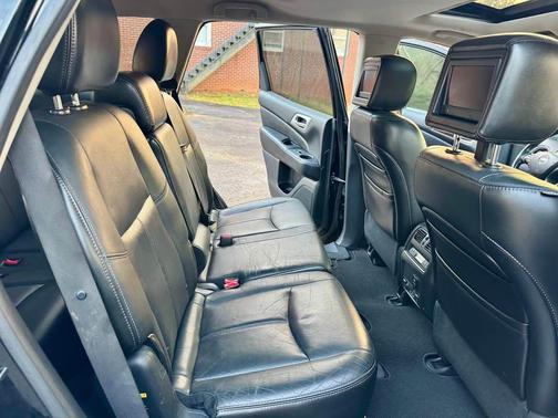 2013 Nissan Pathfinder Platinum