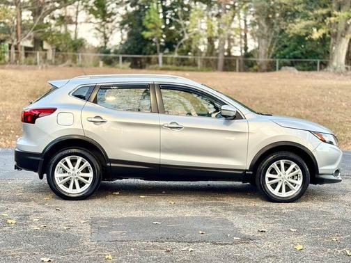 2018 Nissan Rogue Sport SV