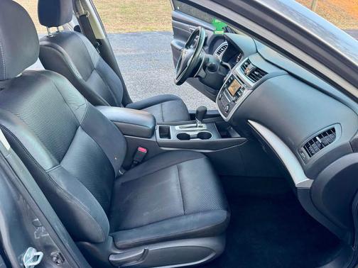 2017 Nissan Altima 2.5 SR