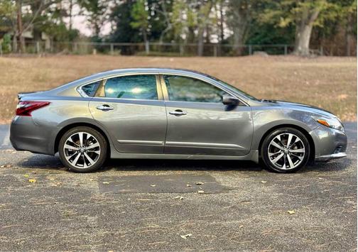 2017 Nissan Altima 2.5 SR