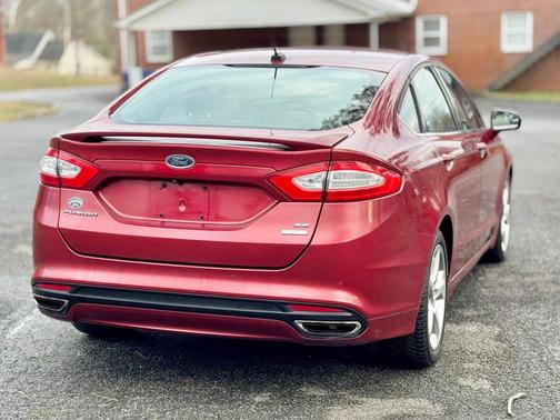 2015 Ford Fusion SE