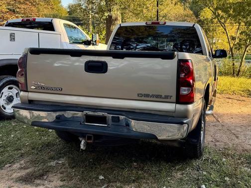 2004 Chevrolet Silverado 1500 LS Extended Cab