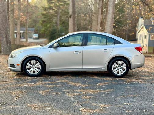 2012 Chevrolet Cruze LS