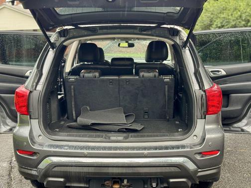 GREY 2017 Nissan Pathfinder SL