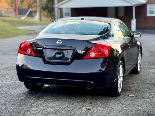 2010 Nissan Altima 3.5 SR