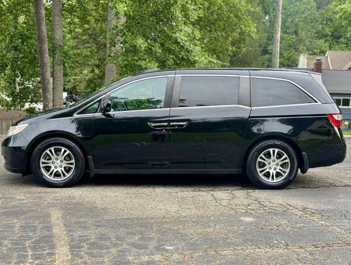 BLACK 2013 Honda Odyssey EX