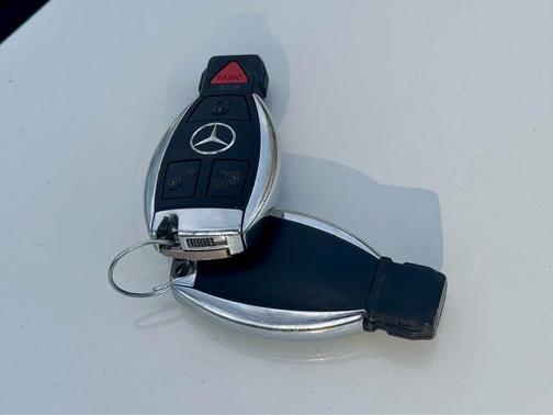 2012 Mercedes-Benz C-Class C250