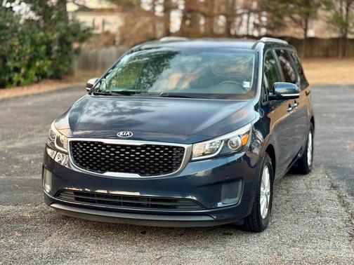 2017 Kia Sedona LX