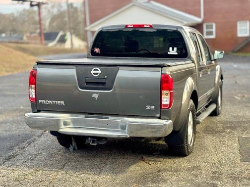 2006 Nissan Frontier SE Crew Cab