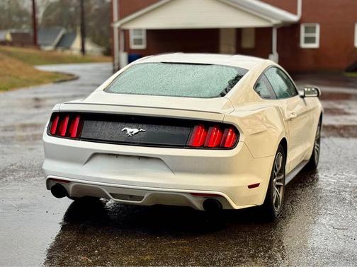 2016 Ford Mustang EcoBoost