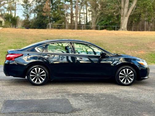 2017 Nissan Altima 2.5 SV