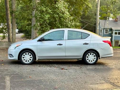 2015 Nissan Versa 1.6 S+