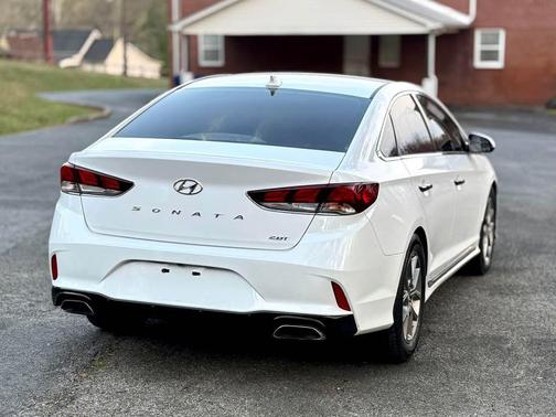2018 Hyundai SONATA Sport 2.0T