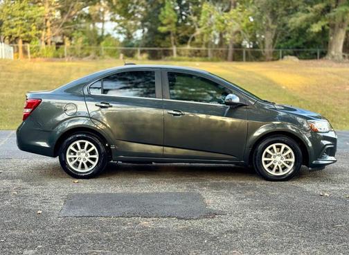 2017 Chevrolet Sonic LT