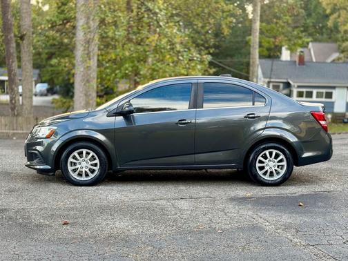 2017 Chevrolet Sonic LT