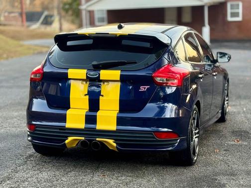 2016 Ford Focus ST 