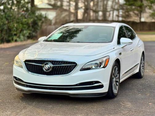 2017 Buick LaCrosse Essence
