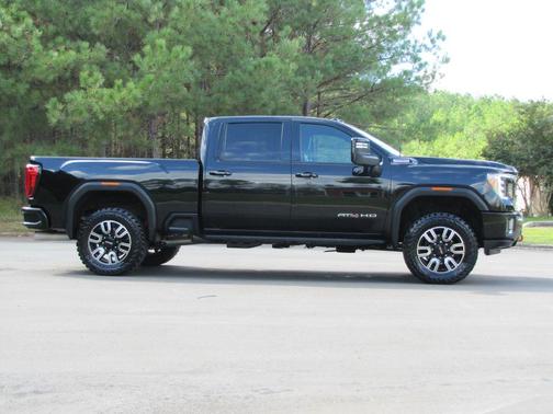2023 GMC Sierra 2500 AT4