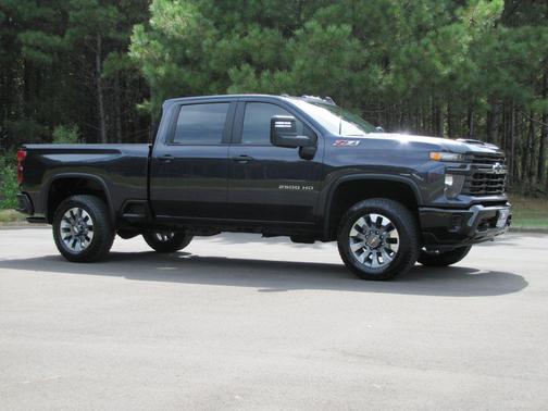 2024 Chevrolet Silverado 2500 Custom