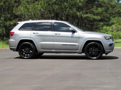 2021 Jeep Grand Cherokee Laredo X