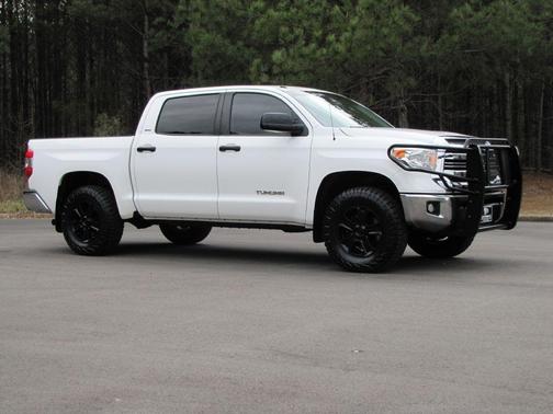 2017 Toyota Tundra SR5