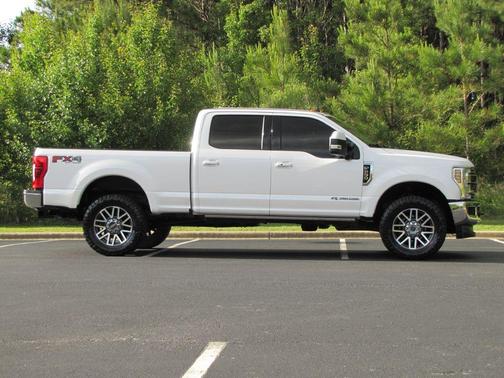 White 2019 Ford F-250 Super Duty
