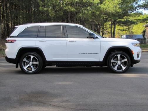 2023 Jeep Grand Cherokee 4xe Base