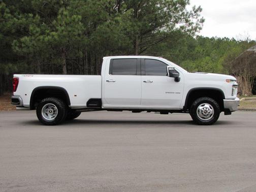 2022 Chevrolet Silverado 3500 LTZ