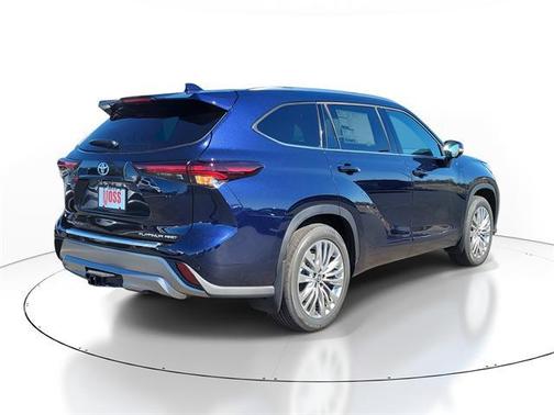 2026 Toyota Highlander Platinum