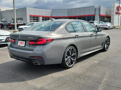 Bernina Grey Amber Effect 2021 BMW 540 xDrive