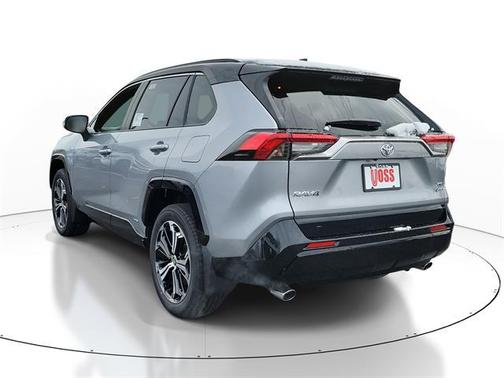 2025 Toyota RAV4 Hybrid SE