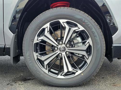 2025 Toyota RAV4 Hybrid SE