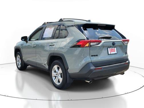 2020 Toyota RAV4 Hybrid XLE