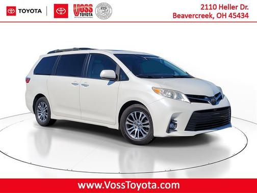 2018 Toyota Sienna XLE