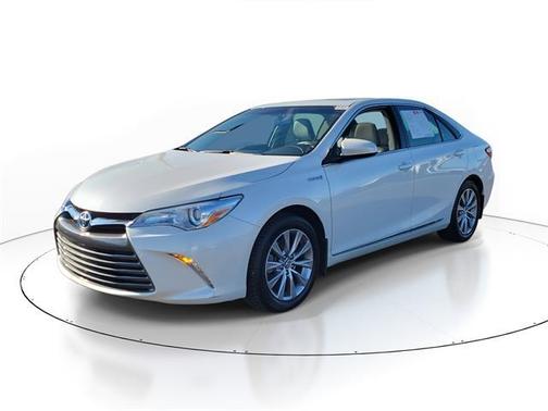 2017 Toyota Camry Hybrid XLE