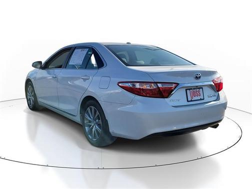 2017 Toyota Camry Hybrid XLE