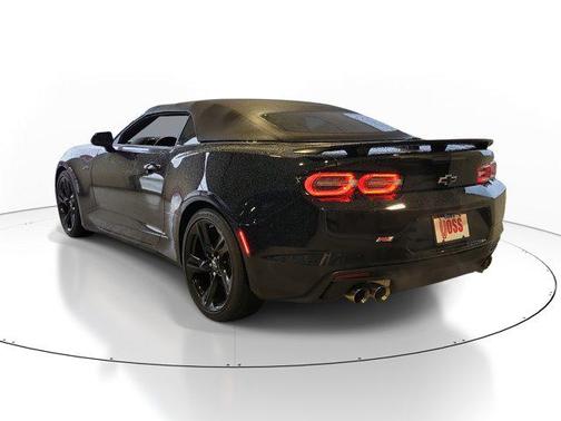 2022 Chevrolet Camaro RWD Convertible LT1