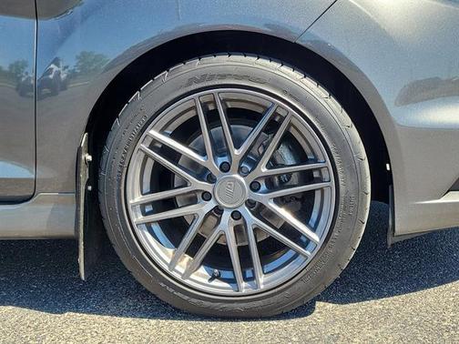 Magnetic 2016 Ford Fiesta ST